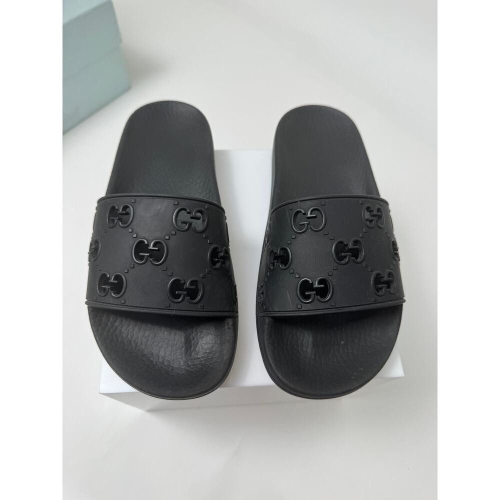 Women's Gucci Black Rubber GG Slides Size 36 - Picture 1 of 8